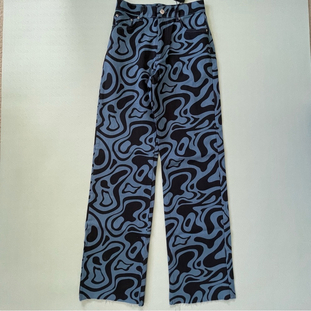NWT Stradivarius Printed Blue Retro Print Dad Jeans Sz 4 Tall - Picture 4 of 14